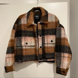 Plaid cropped shacket